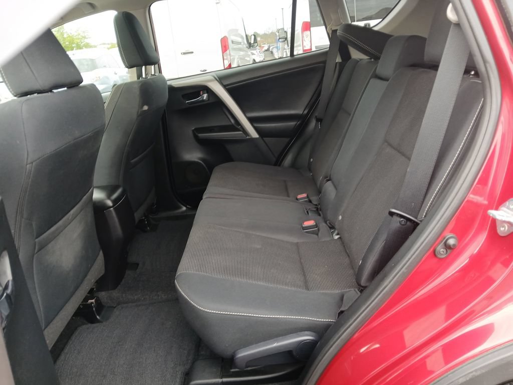 Used 2016 Toyota RAV4 XLE FWD image 25