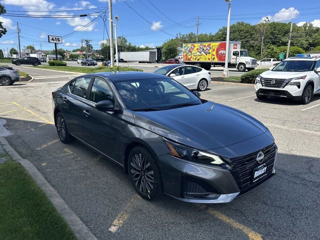 New 2026 Nissan Altima 2.5 SV FWD image 2