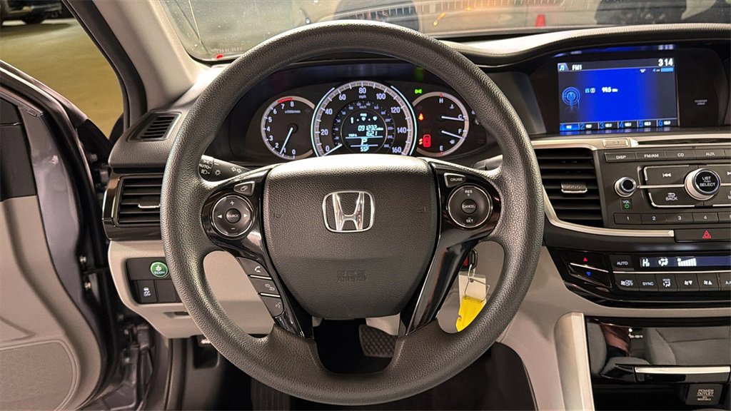 Used 2017 Honda Accord LX image 17
