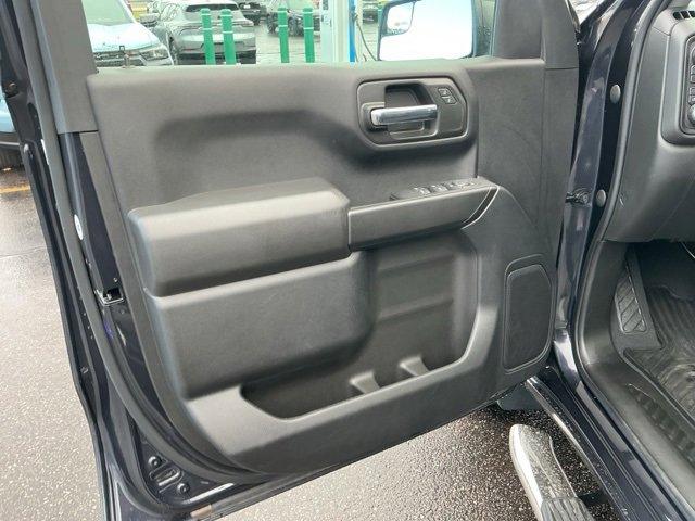 Used 2023 Chevrolet Silverado 1500 Custom image 15