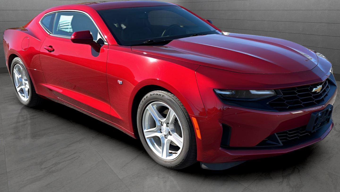 Used 2022 Chevrolet Camaro LT image 3