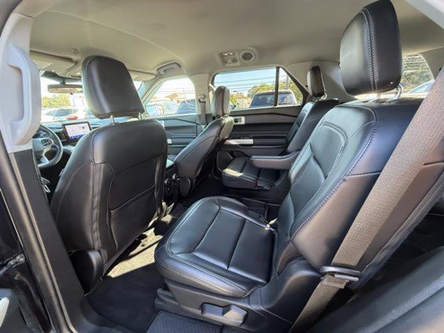 Certified 2021 Ford Explorer XLT w/ Equipment Group 202A image 23