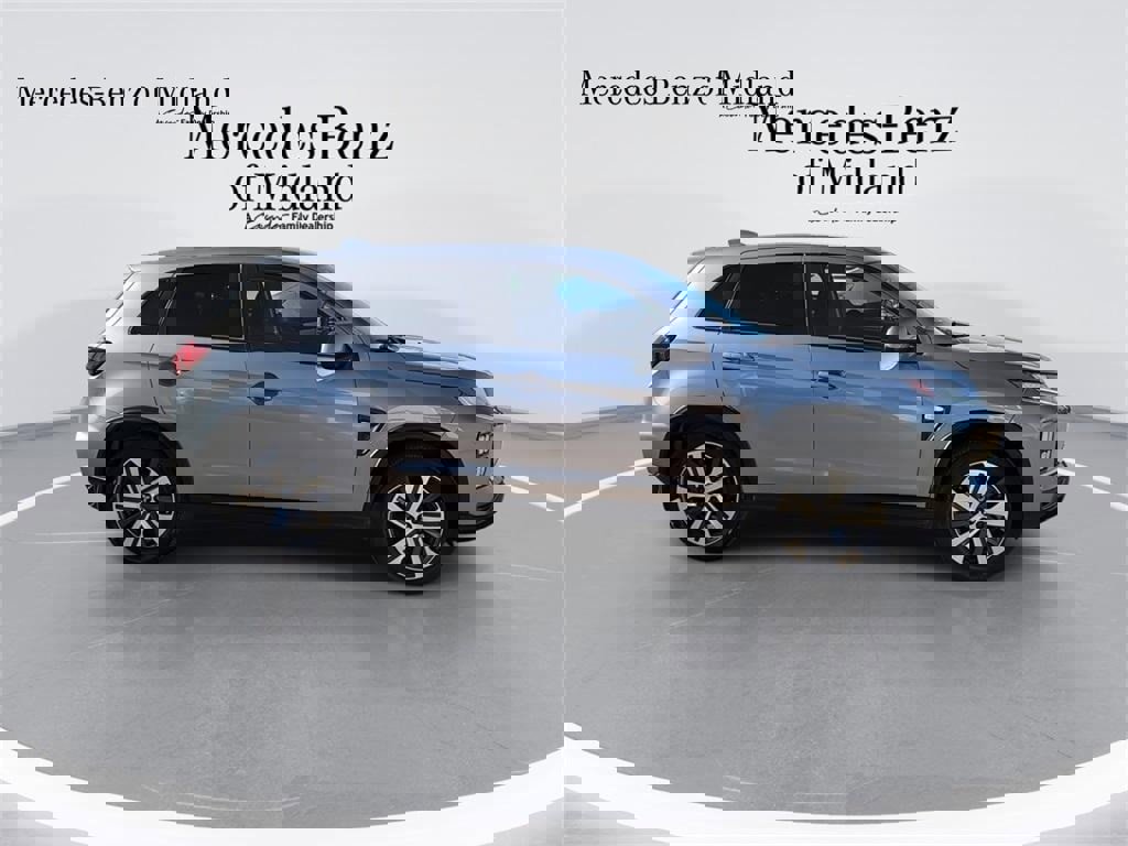 Used 2022 Mitsubishi Outlander Sport ES image 9