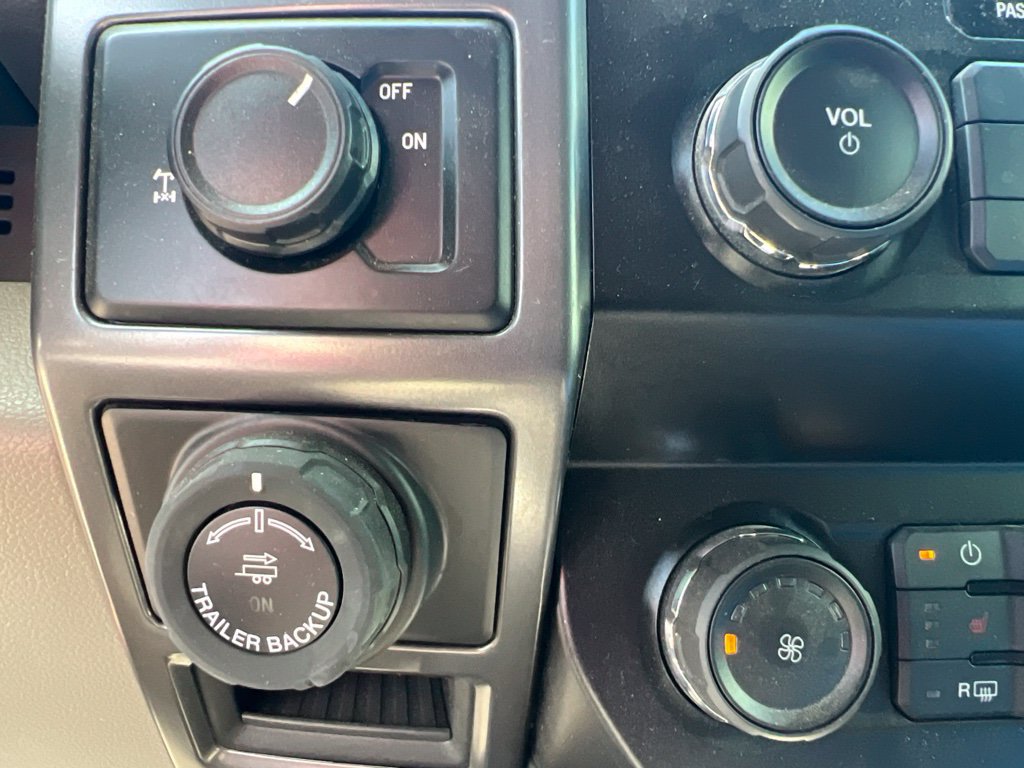 Used 2019 Ford F150 XLT w/ Equipment Group 302A Luxury RWD image 15