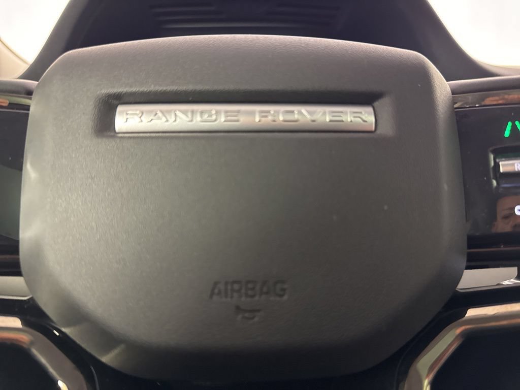 Used 2025 Land Rover Range Rover Evoque S AWD/4WD image 34