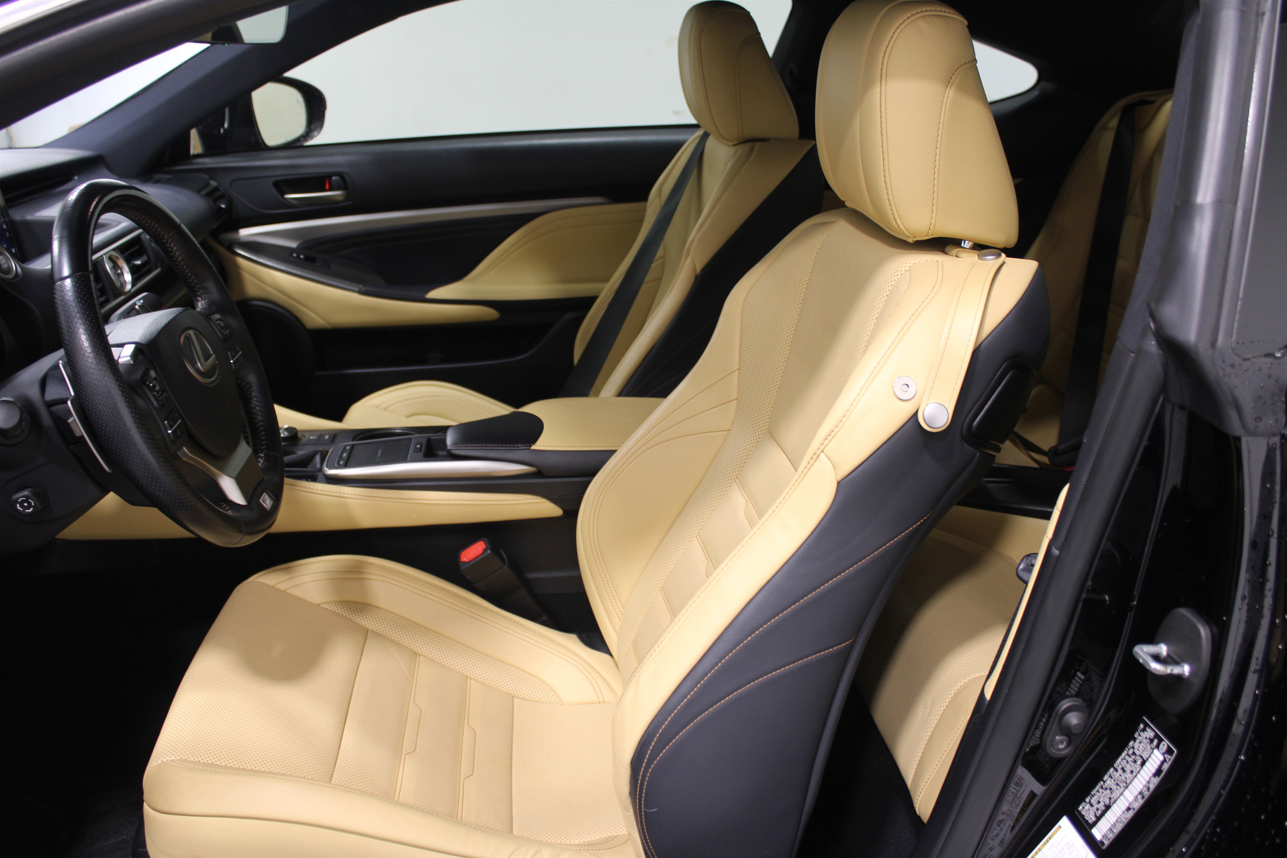 Used 2018 Lexus RC 300 F Sport image 3