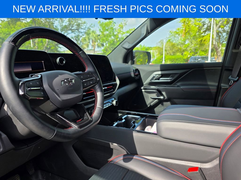 Certified 2025 Chevrolet Silverado EV RST image 9