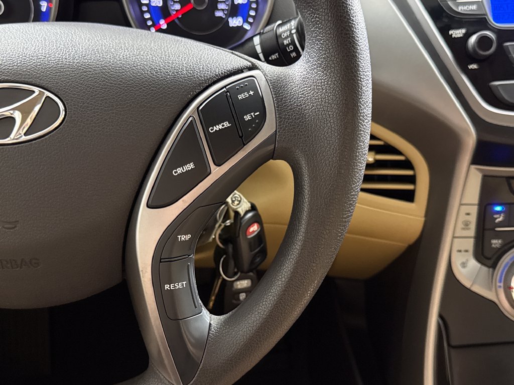 Used 2013 Hyundai Elantra GLS w/ Preferred Pkg FWD image 15
