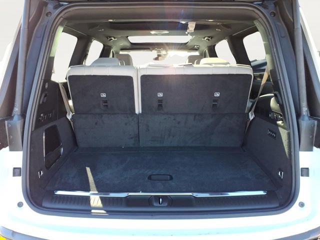 New 2026 Jeep Grand Wagoneer Summit AWD/4WD image 6
