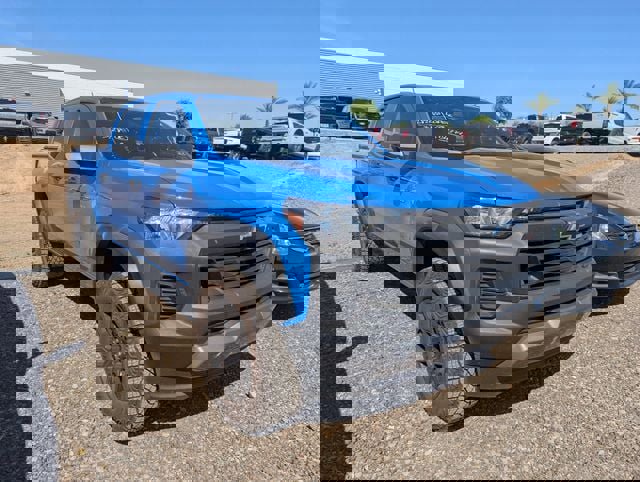 Used 2025 Chevrolet Colorado Trail Boss image 4