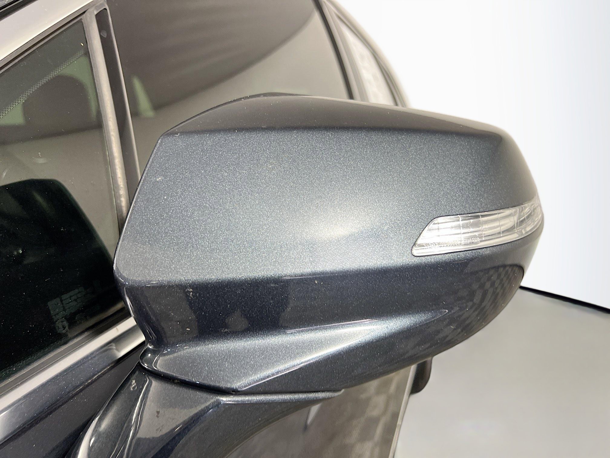 Used 2020 Cadillac XT5 Luxury w/ LPO, Floor Liner Package FWD image 13