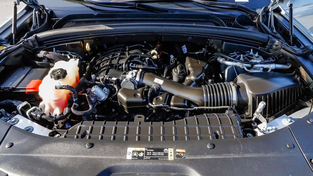 Used 2025 Jeep Grand Cherokee Altitude AWD/4WD image 31