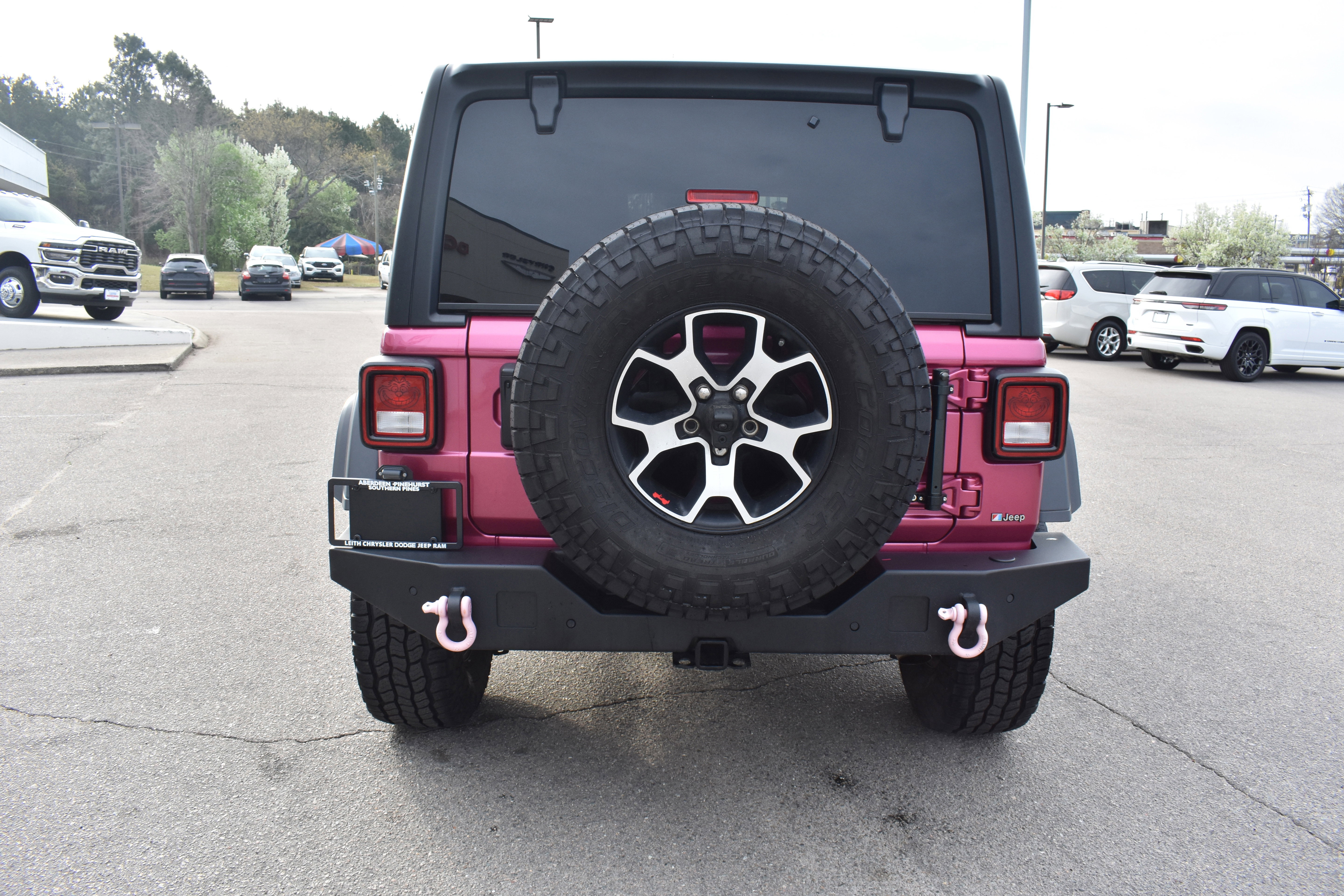 Used 2022 Jeep Wrangler Unlimited Rubicon w/ Cold Weather Group image 8