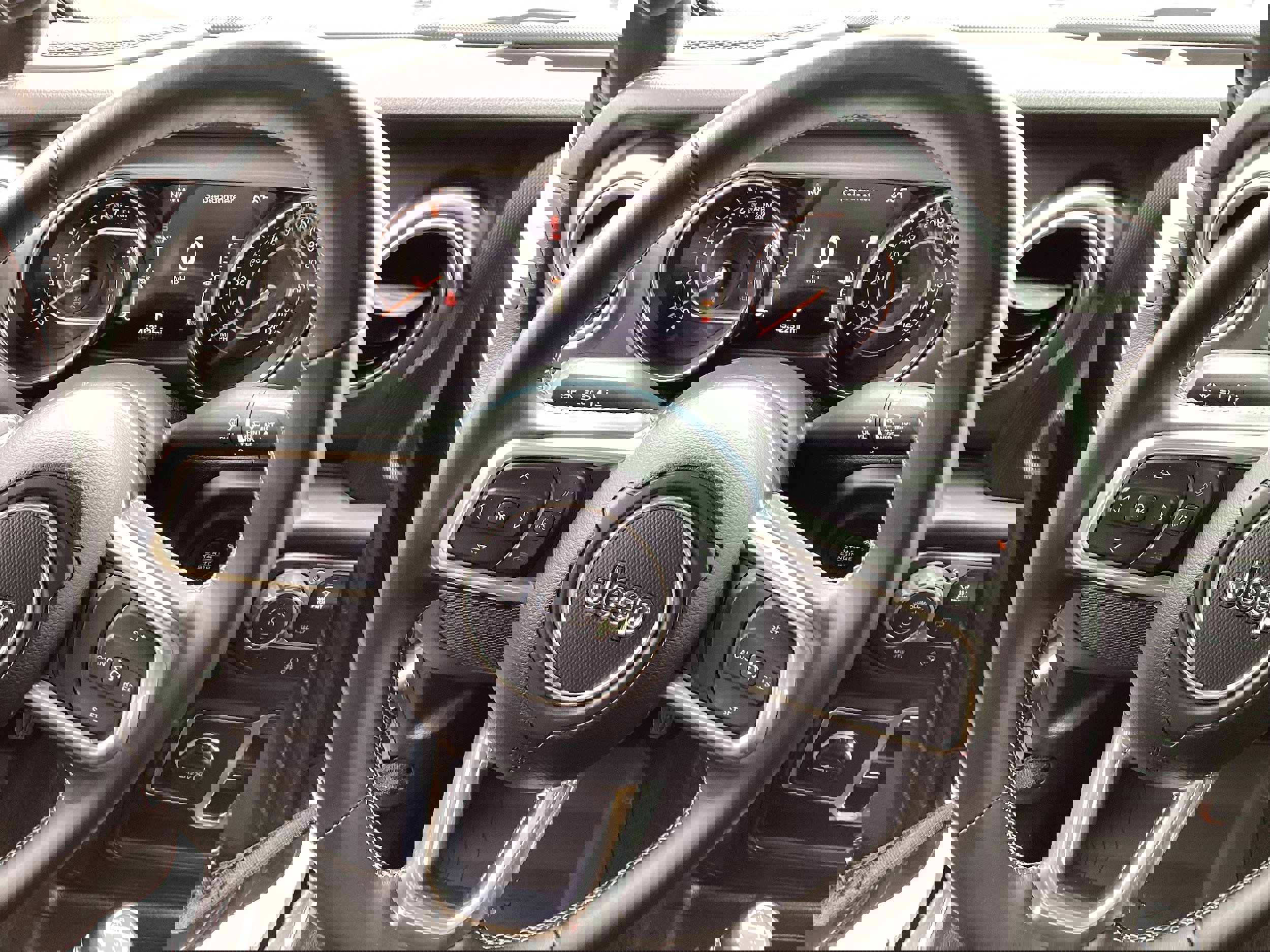 Used 2021 Jeep Gladiator Overland w/ Dual Top Group image 15