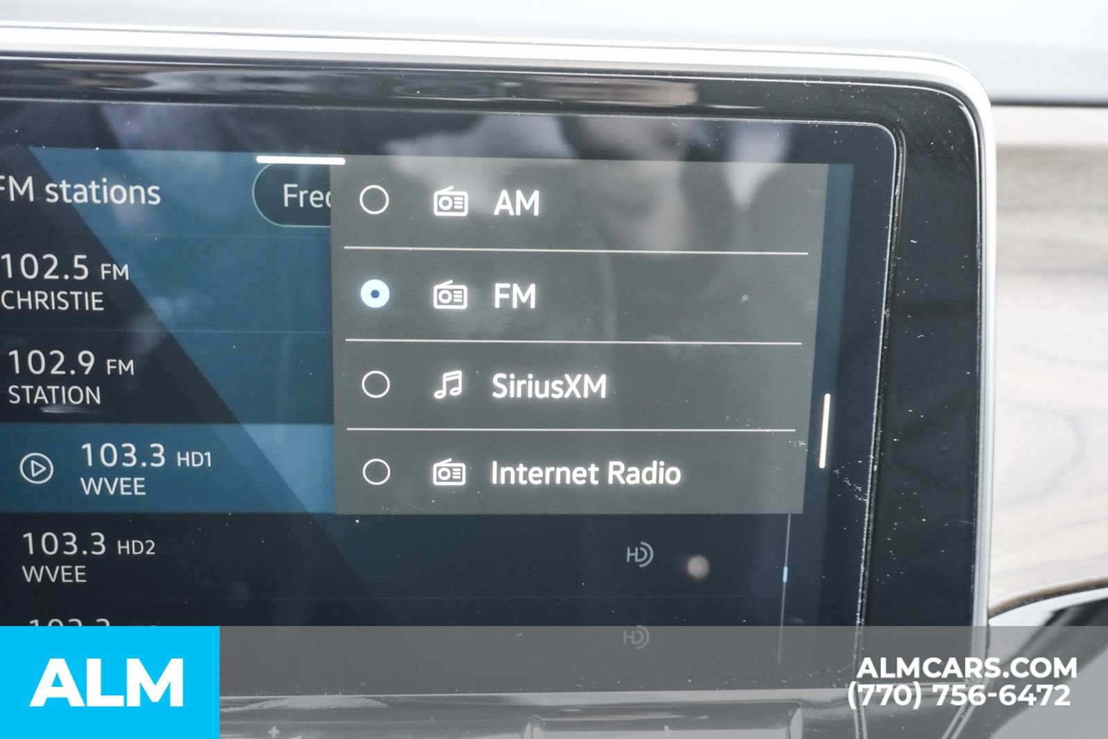 Used 2025 Volkswagen Atlas SE image 42