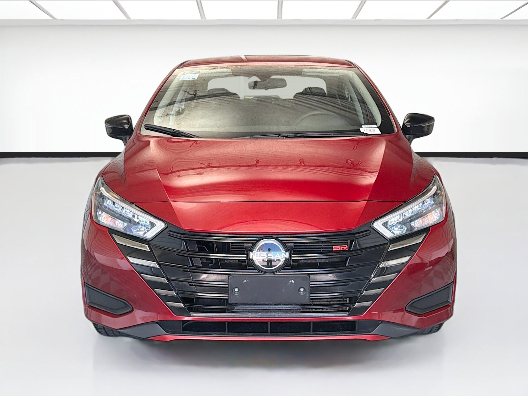 Used 2023 Nissan Versa SR w/ Trunk Package image 2