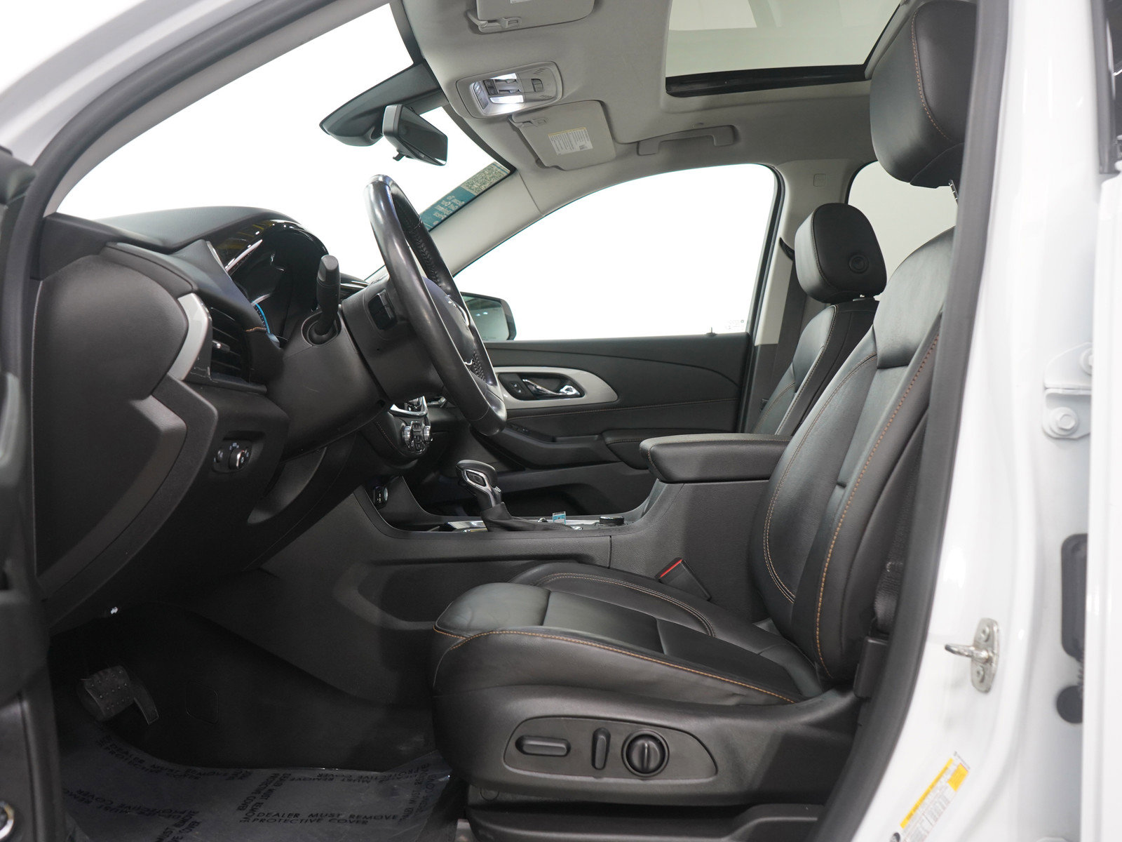 Used 2021 Chevrolet Traverse RS image 24