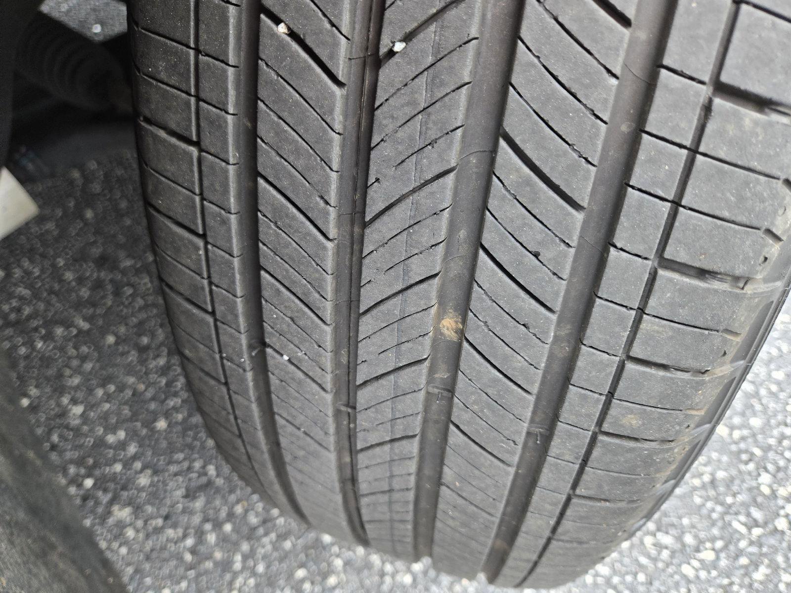 Used 2024 Chevrolet Equinox LS image 10