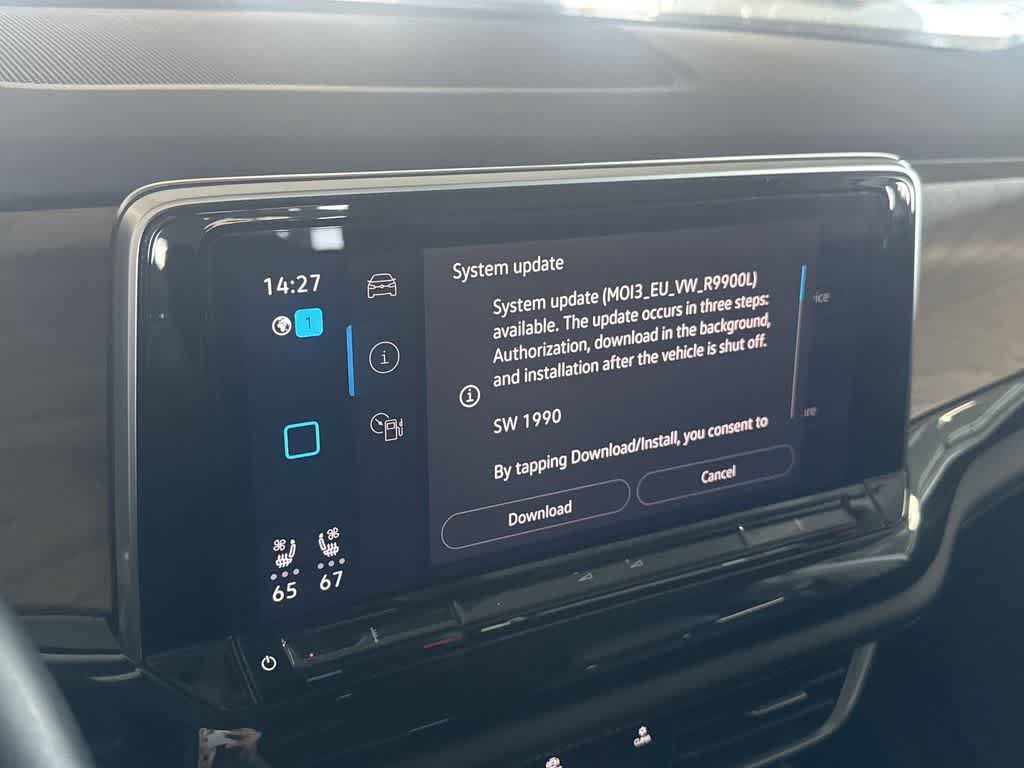 Used 2025 Volkswagen Atlas SE FWD image 17