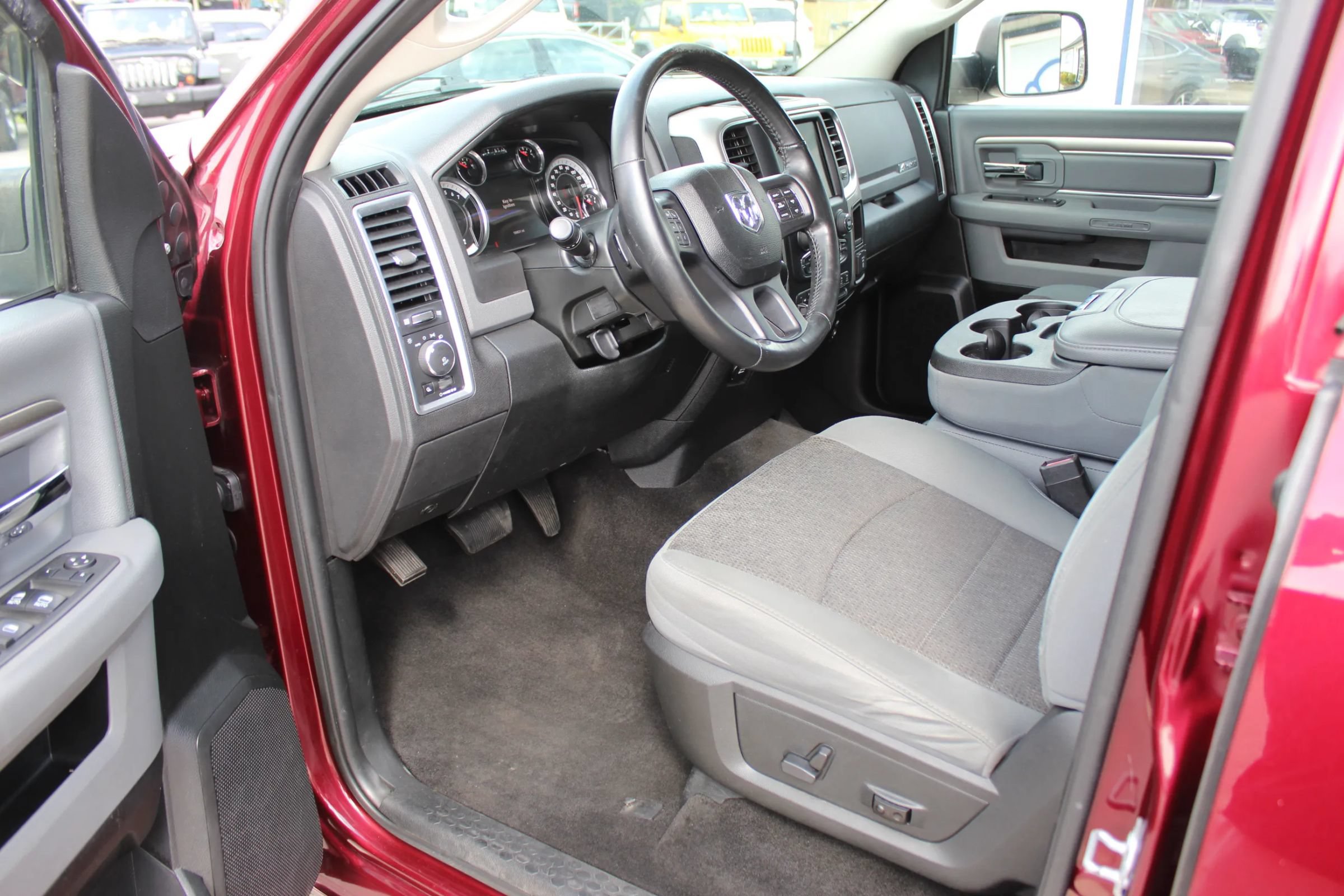 Used 2017 RAM 1500 Big Horn AWD/4WD image 12