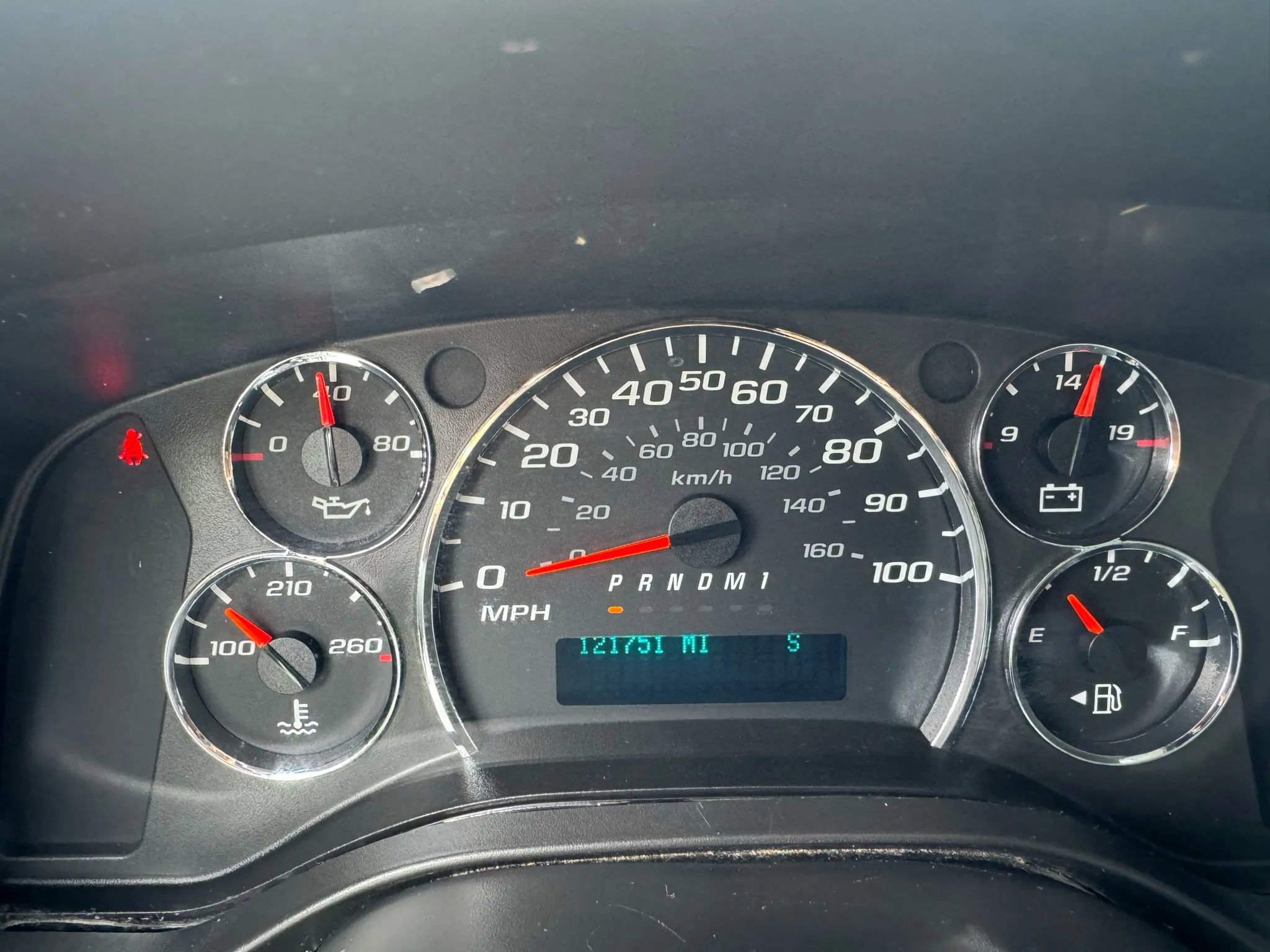 Used 2018 Chevrolet Express 2500 RWD image 16