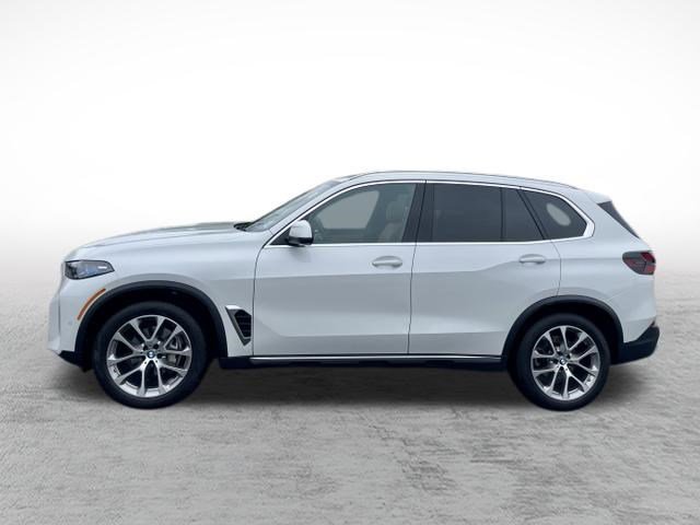 Used 2024 BMW X5 xDrive40i w/ Premium Package AWD/4WD image 8