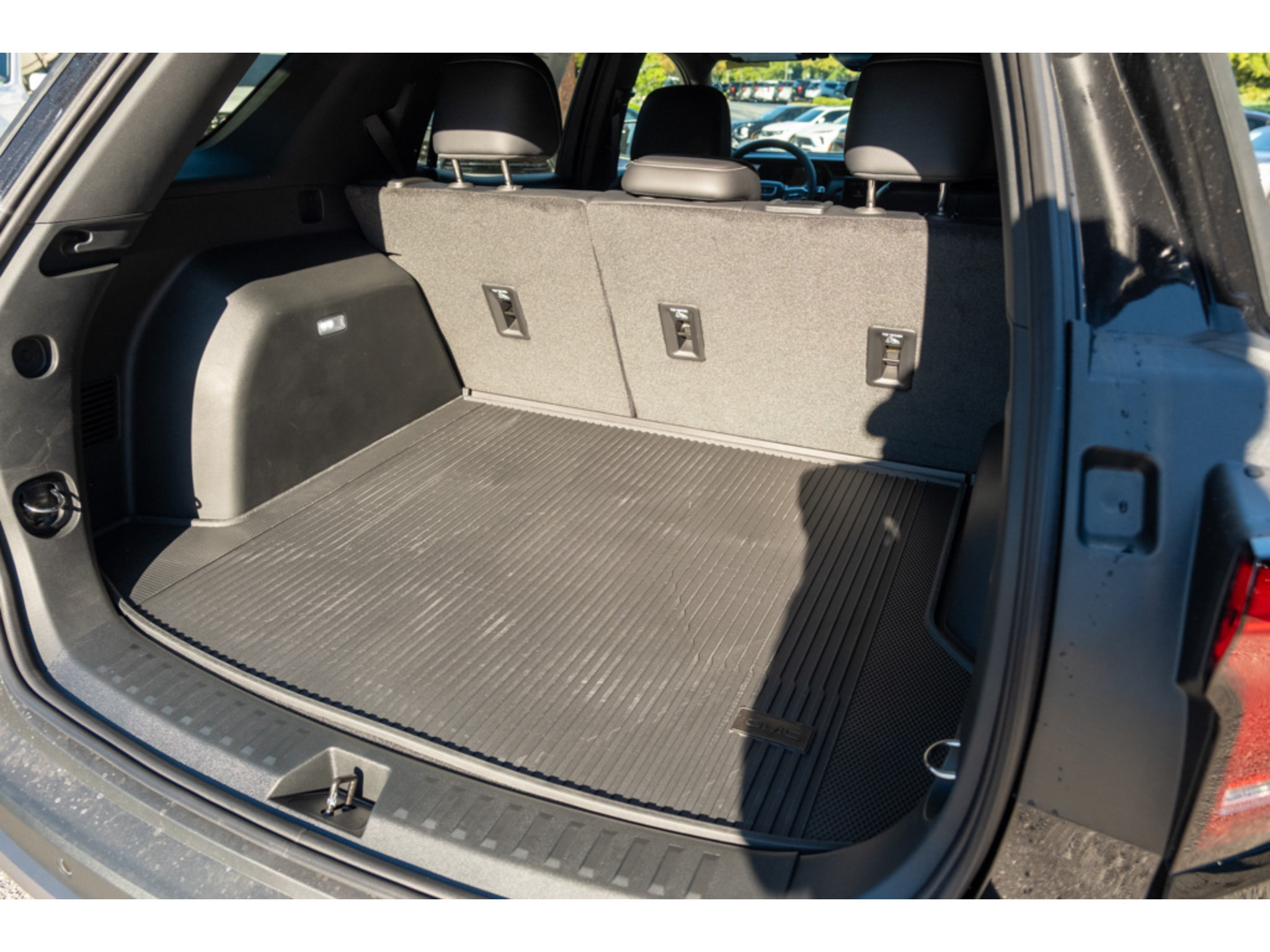 New 2027 GMC Terrain Elevation w/ Elevation Premium Package FWD image 31