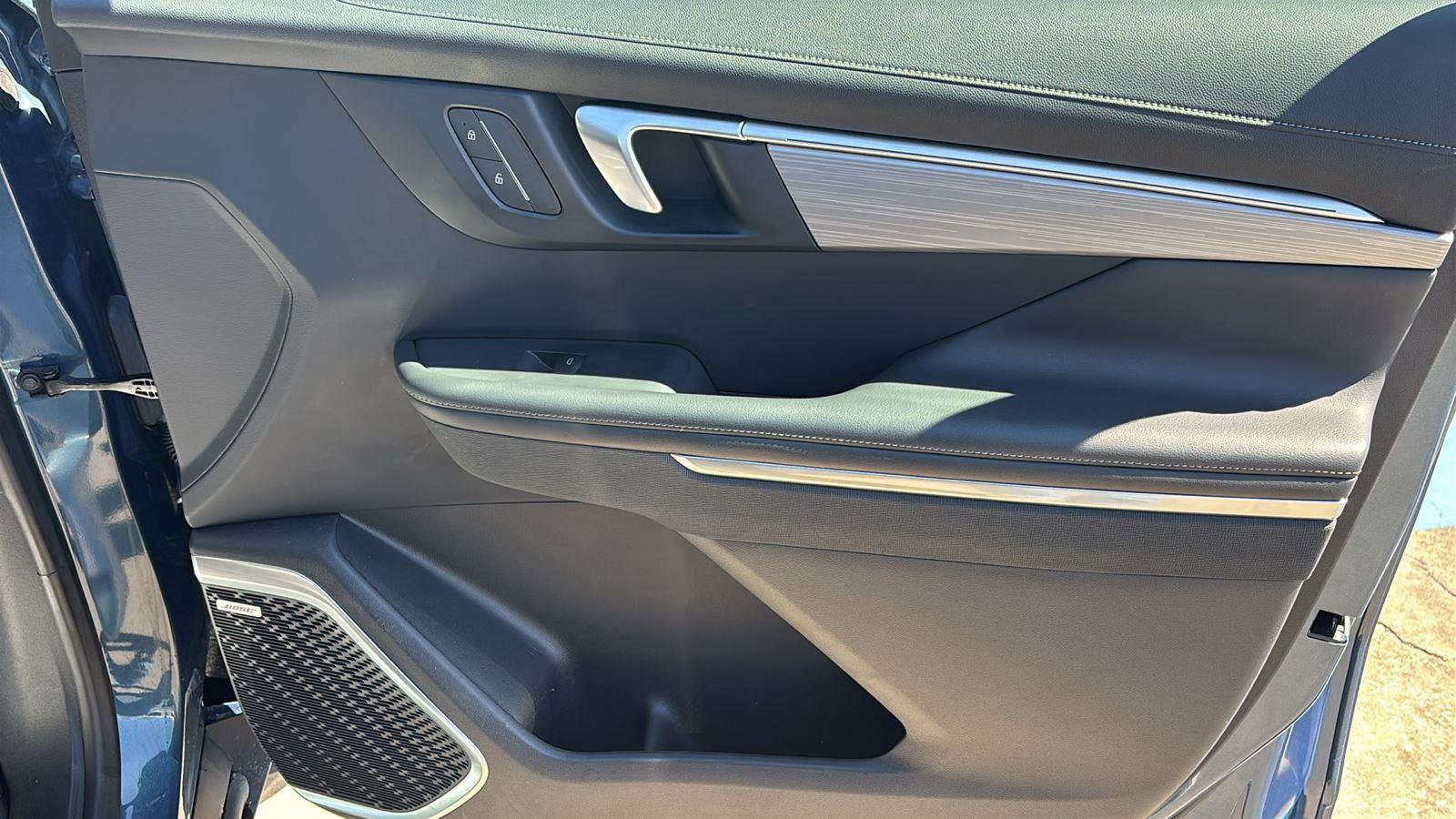 Certified 2025 Buick Enclave Preferred FWD image 23