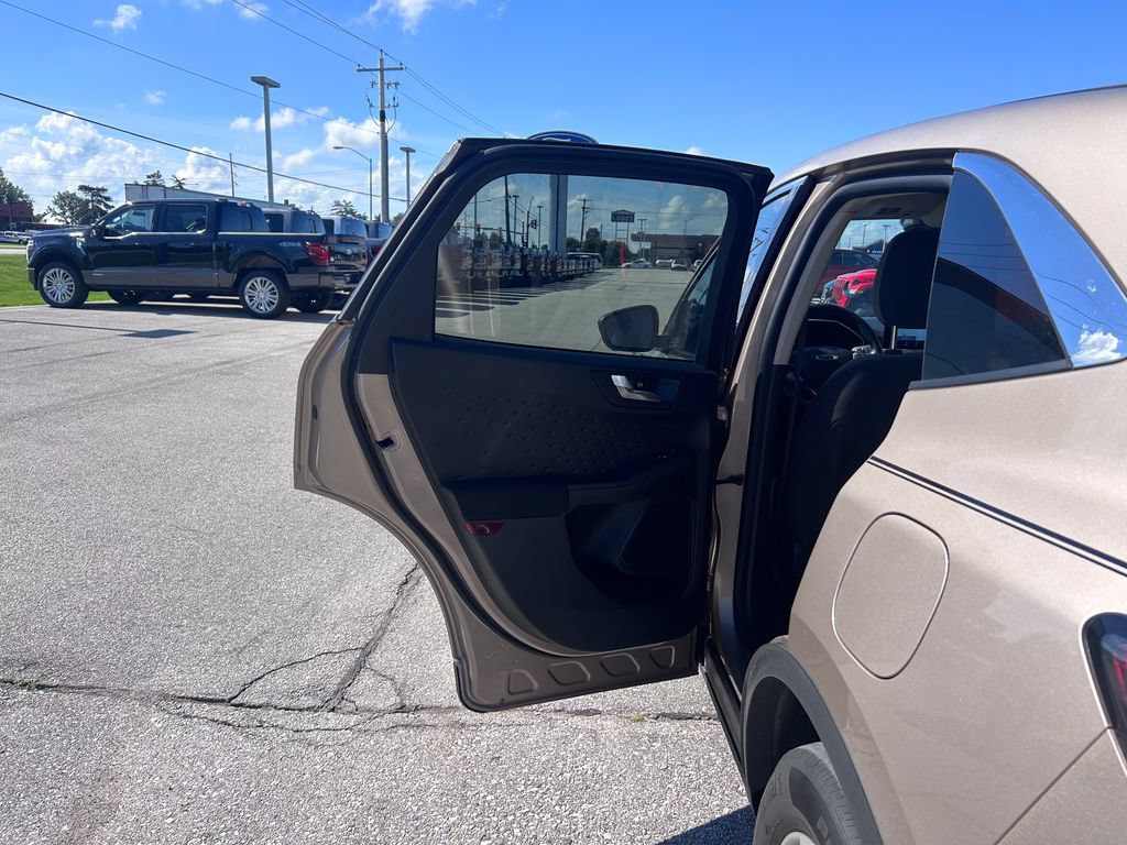 Used 2020 Ford Escape SE AWD/4WD image 15
