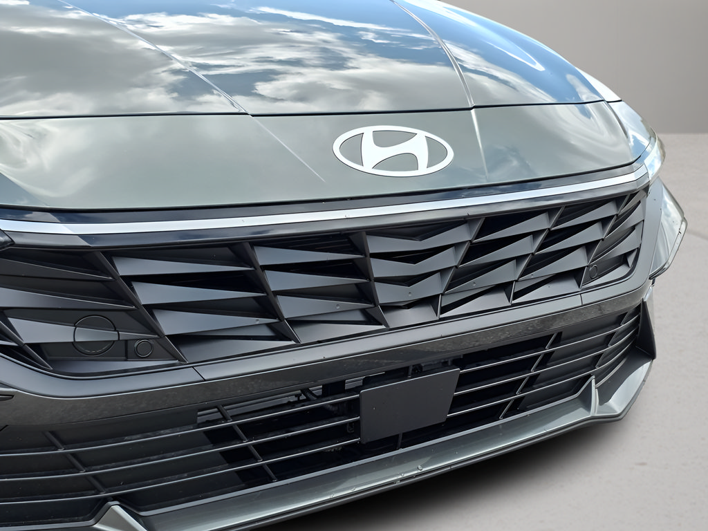 New 2026 Hyundai Elantra SEL Sport Premium FWD image 9