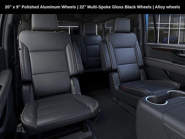 New 2026 Chevrolet Suburban Premier image 31
