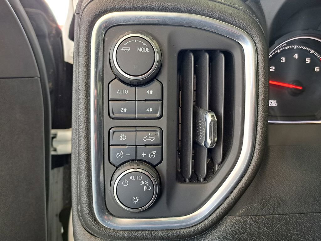 Used 2022 Chevrolet Silverado 1500 LT Trail Boss image 13