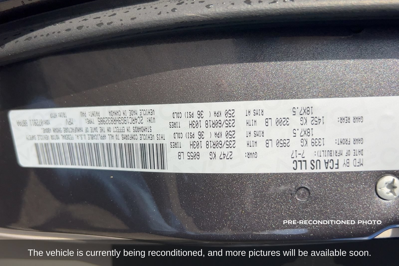 Used 2017 Chrysler Pacifica Touring Plus w/ Tire & Wheel Group FWD image 19