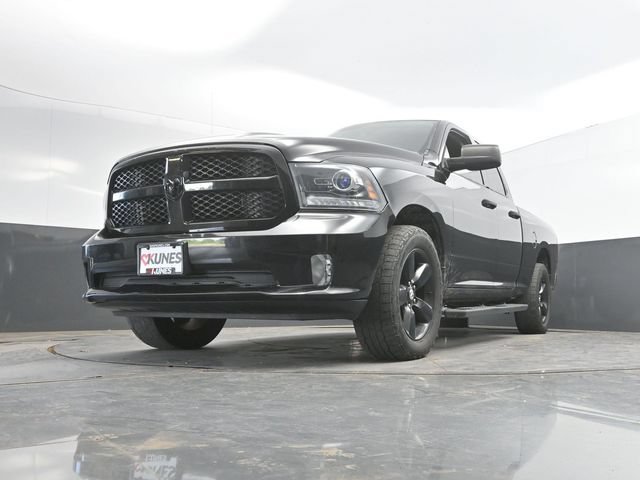 Used 2014 RAM 1500 Express w/ Black Ram 1500 Express Group RWD image 37