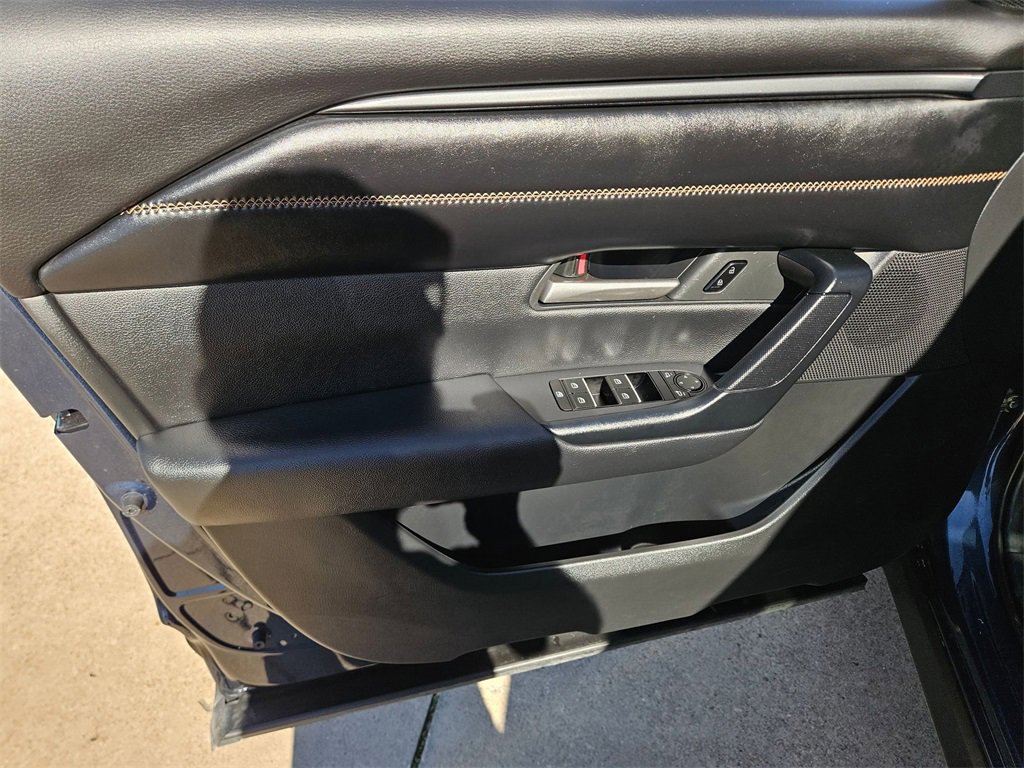 Used 2025 MAZDA CX-50 AWD 2.5 Hybrid w/ Premium Pkg image 14