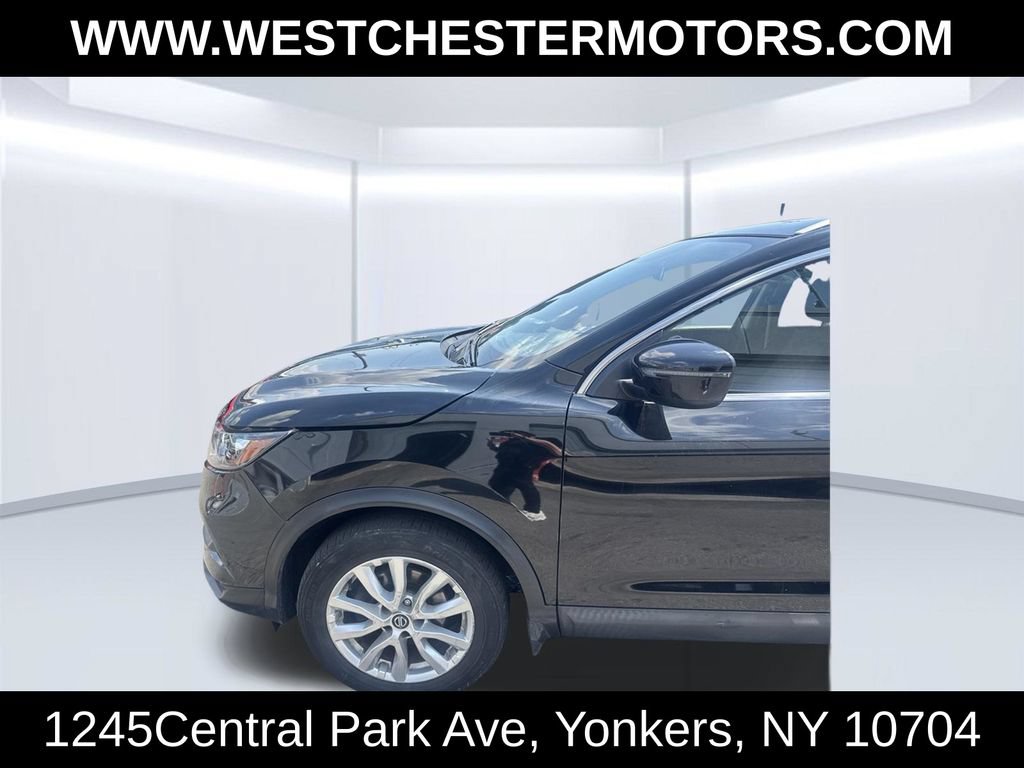 Used 2020 Nissan Rogue Sport SV w/ All-Weather Package AWD/4WD image 9