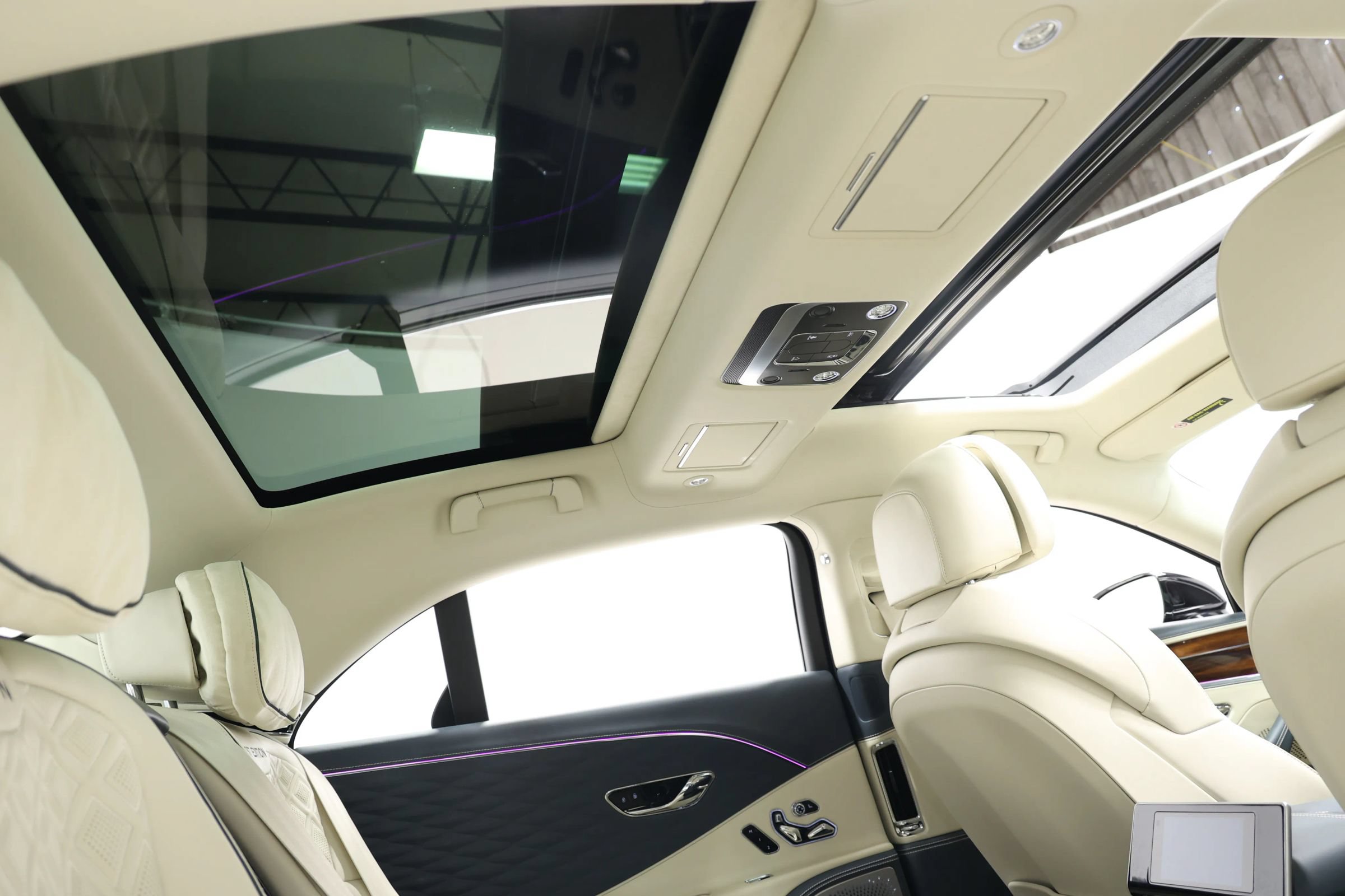 Used 2020 Bentley Flying Spur W12 w/ First Edition Specification AWD/4WD image 93