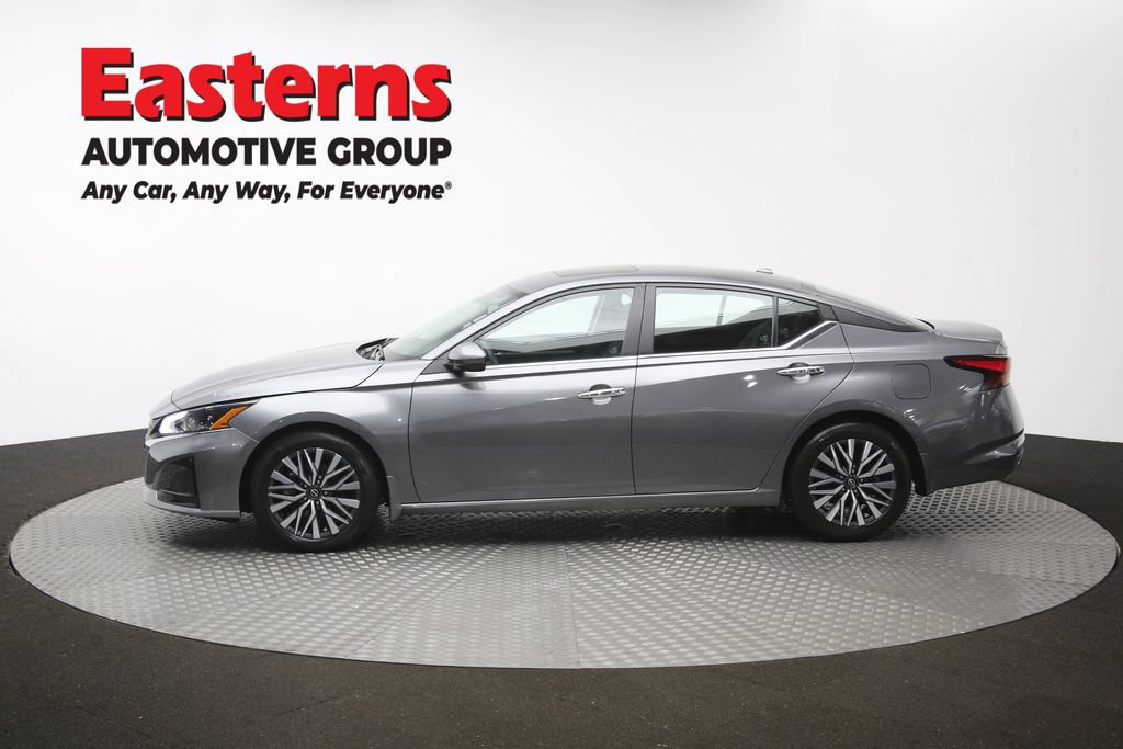 Used 2023 Nissan Altima 2.5 SV w/ SV Premium Package FWD image 59