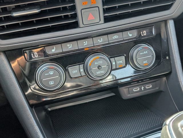 Certified 2024 Volkswagen Jetta SE FWD image 26