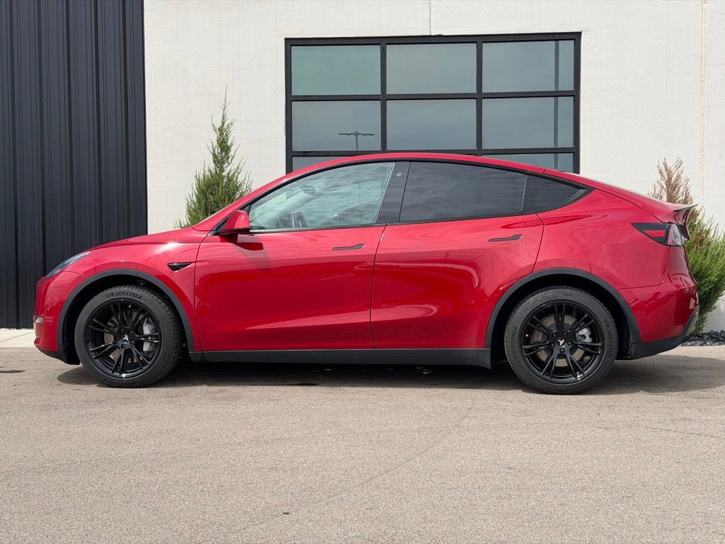 Used 2020 Tesla Model Y Long Range AWD/4WD image 2