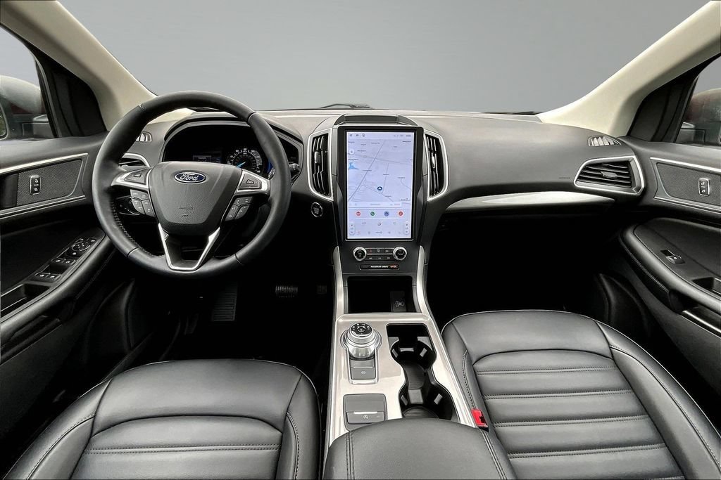 Certified 2024 Ford Edge SEL w/ Convenience Package AWD/4WD image 7