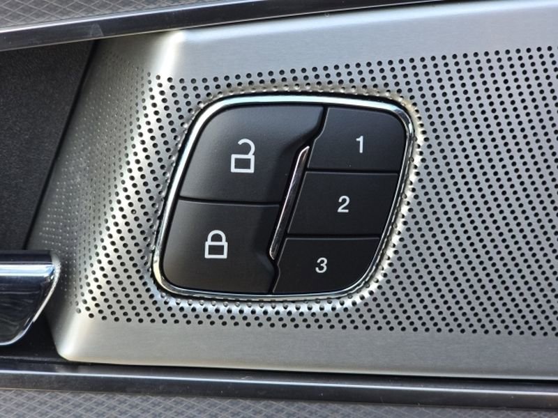 Used 2019 Lincoln Nautilus Black Label FWD image 14