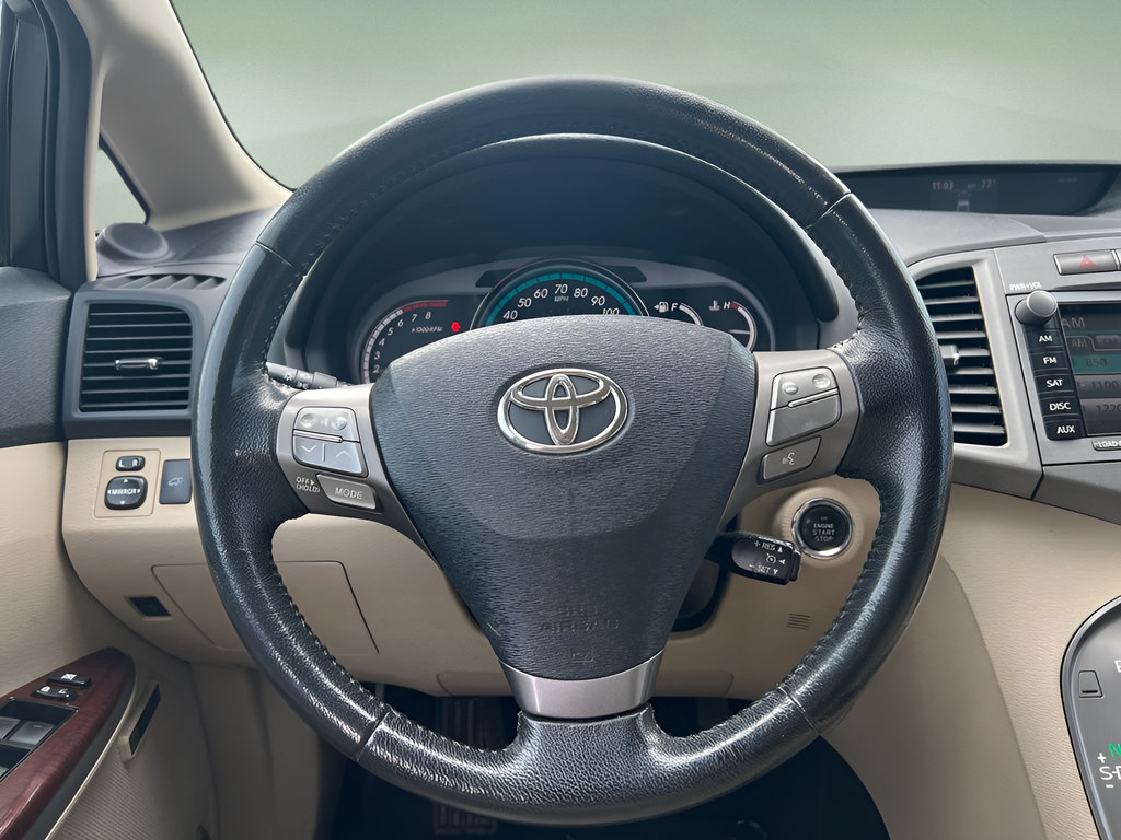 Used 2010 Toyota Venza AWD image 18