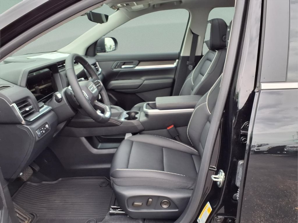 New 2026 GMC Terrain Denali w/ LPO, Floor Liner Package AWD/4WD image 16