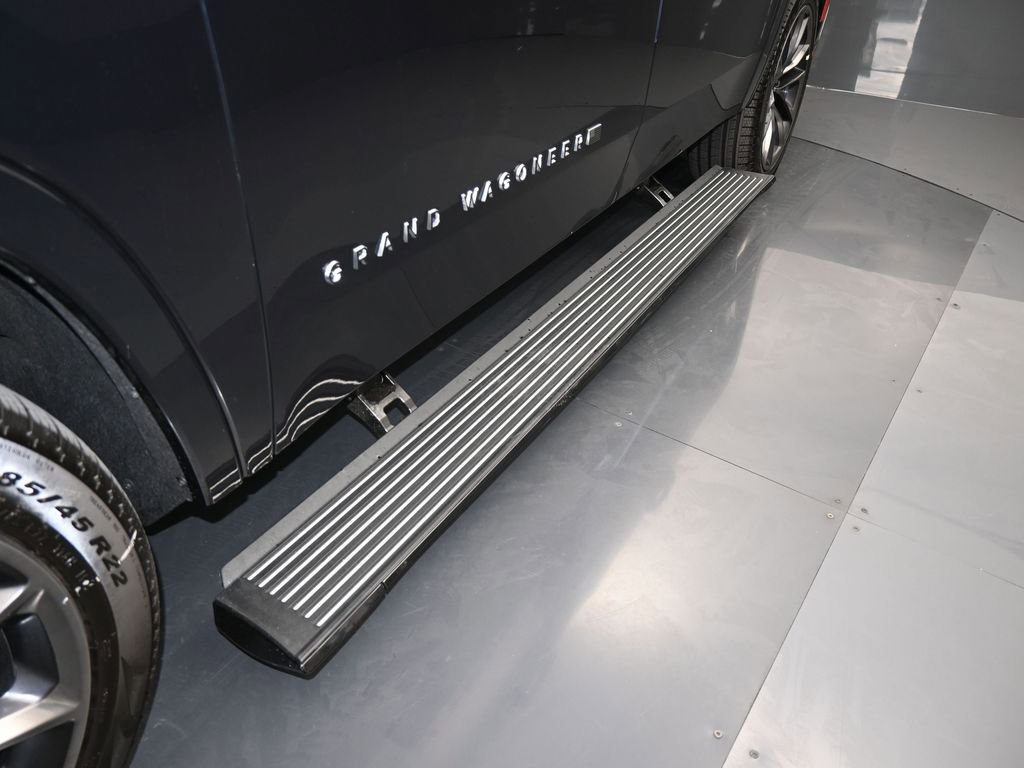 Used 2024 Jeep Grand Wagoneer L Series II w/ Quick Order Packagew 28T image 30