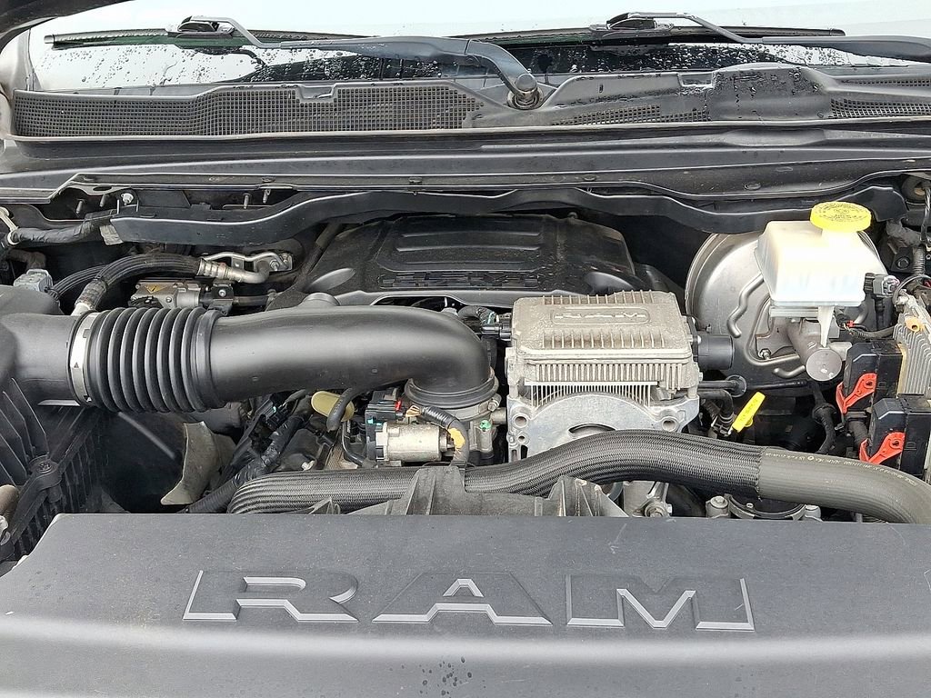 Used 2019 RAM 1500 Laramie AWD/4WD image 29