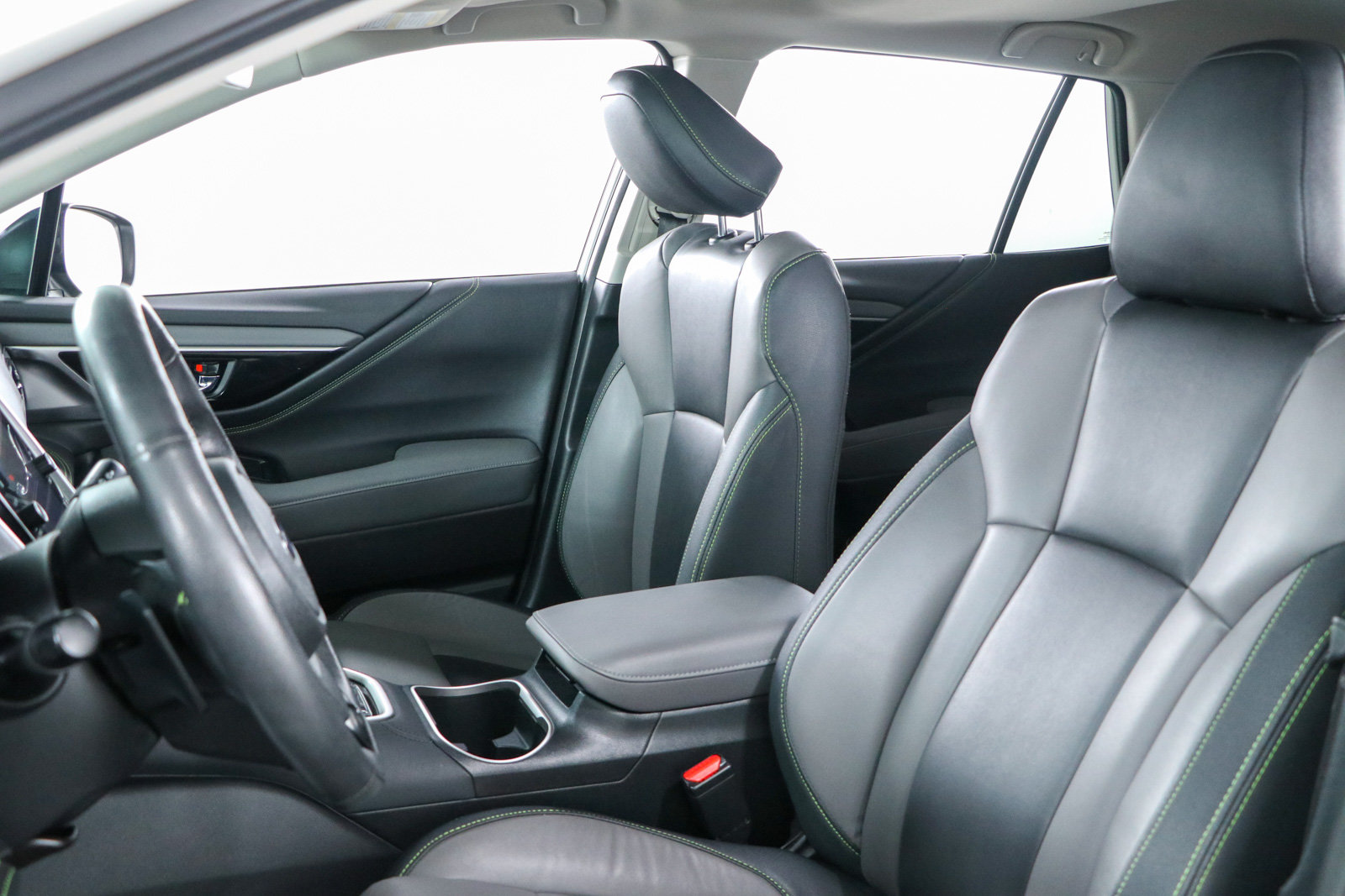 Used 2025 Subaru Outback Onyx Edition AWD/4WD image 24