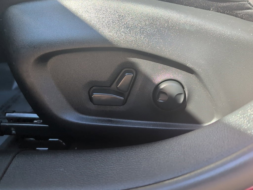 Used 2022 Jeep Compass Limited image 21