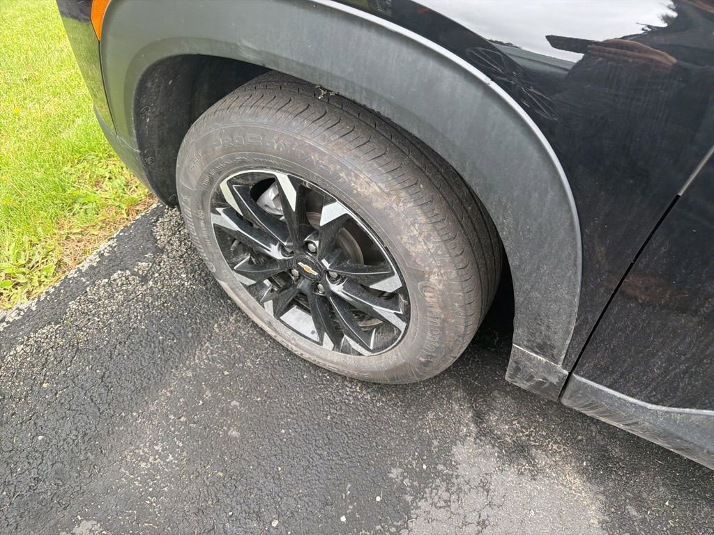 Certified 2023 Chevrolet TrailBlazer LT w/ Convenience Package FWD image 8