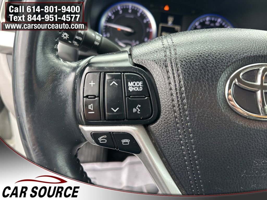 Used 2016 Toyota Highlander Limited image 17